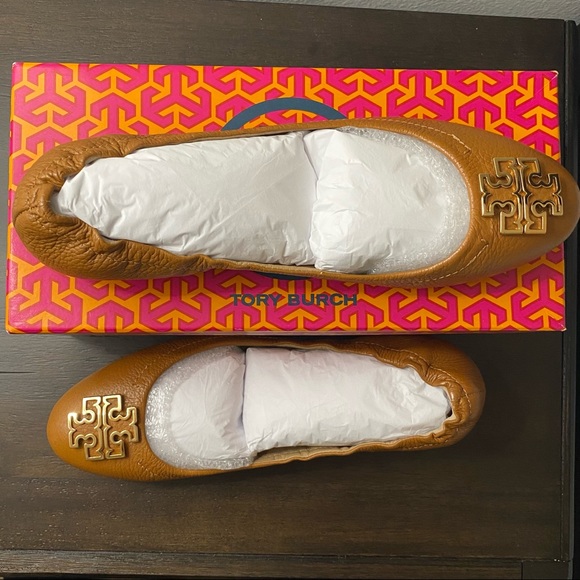 TORY BURCH MELINDA BALLET TUMBLED LEATHER FLATS - Picture 6 of 10